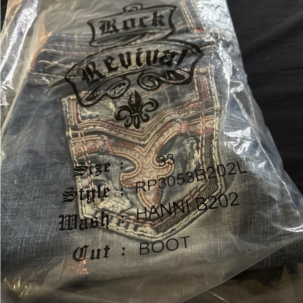 Brandnew women’s size 33 rock revival bootcut jeans